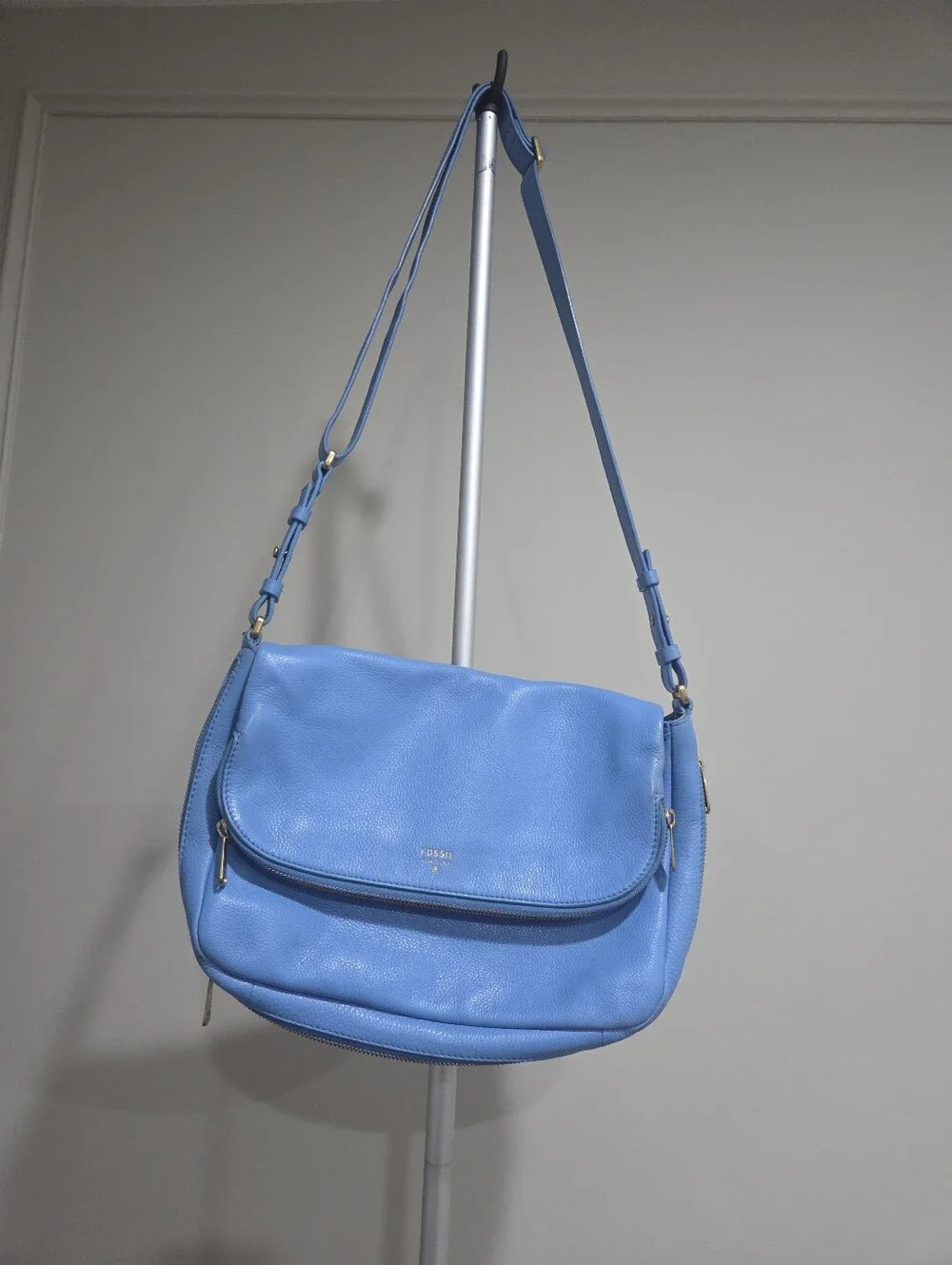 Fossil Preston Royal Blue Pebbled Leather Crossbody Bag 11×9×2in.